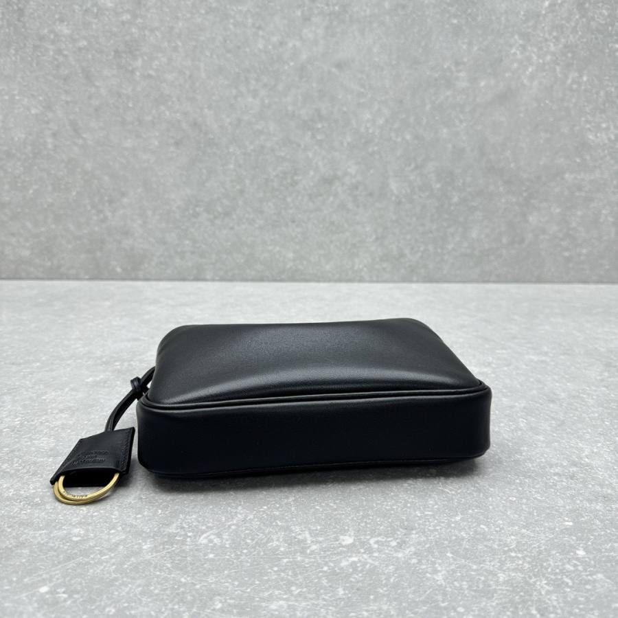 Balenciaga_Rodeo_Medium_35x23x11cm_61F6