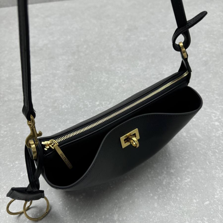 Balenciaga_Rodeo_Medium_35x23x11cm_61F6