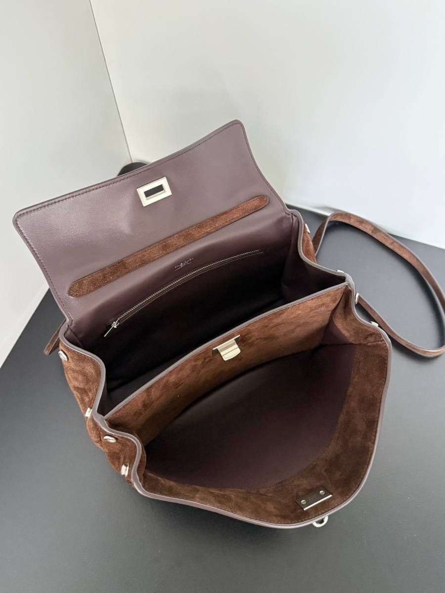 Balenciaga_Rodeo_Medium_35x23x11cm_8564
