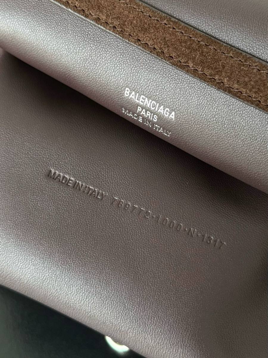 Balenciaga_Rodeo_Medium_35x23x11cm_8AAA