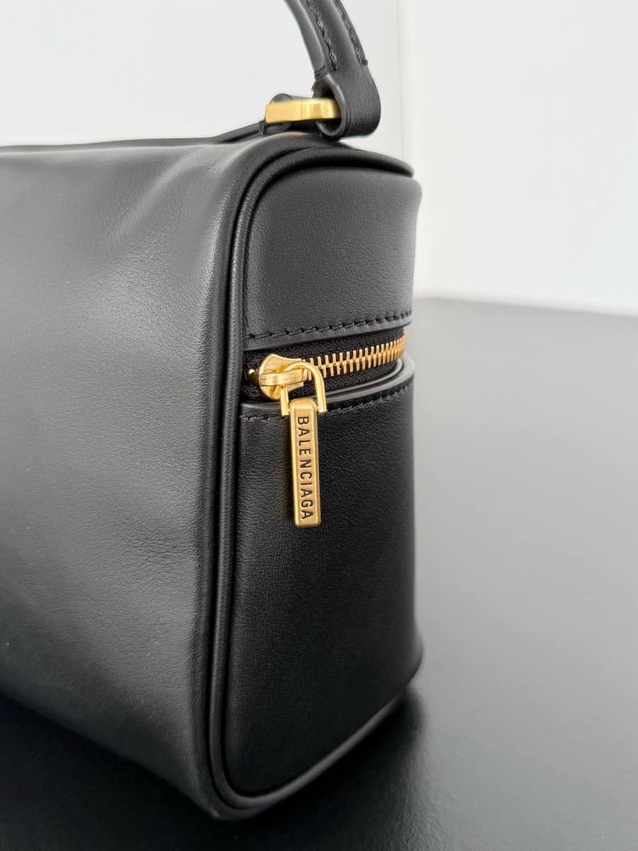 Balenciaga_Rodeo_Medium_35x23x11cm_90C1
