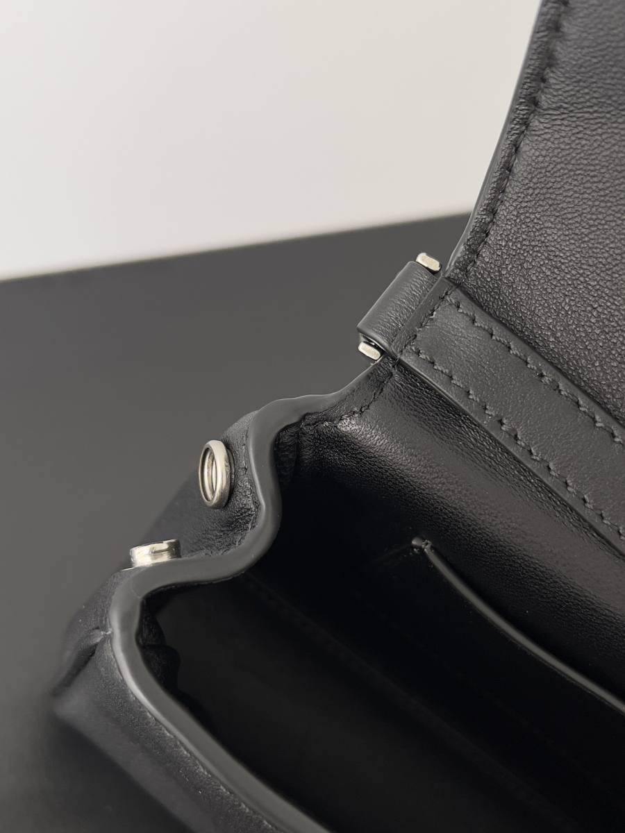 Balenciaga_Rodeo_Medium_35x23x11cm_9535