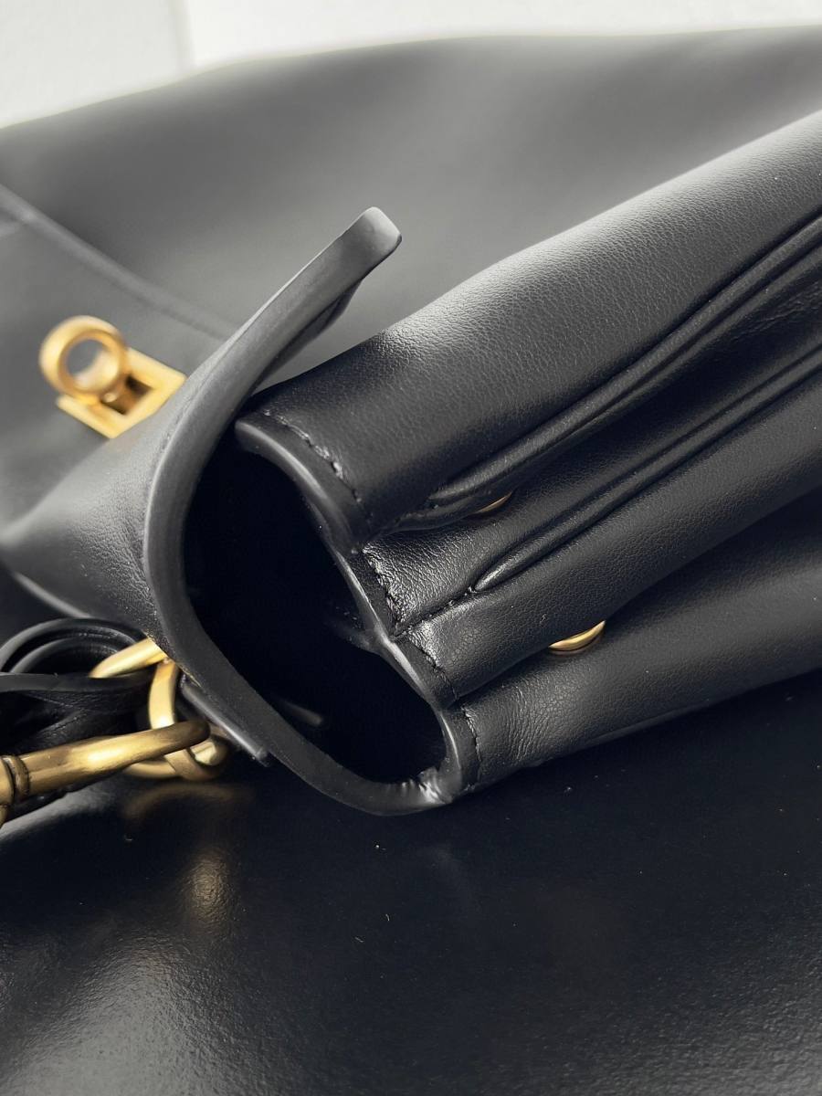 Balenciaga_Rodeo_Medium_35x23x11cm_998D