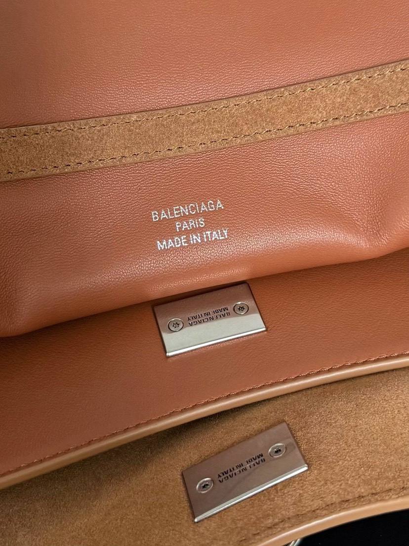Balenciaga_Rodeo_Medium_35x23x11cm_A4FA