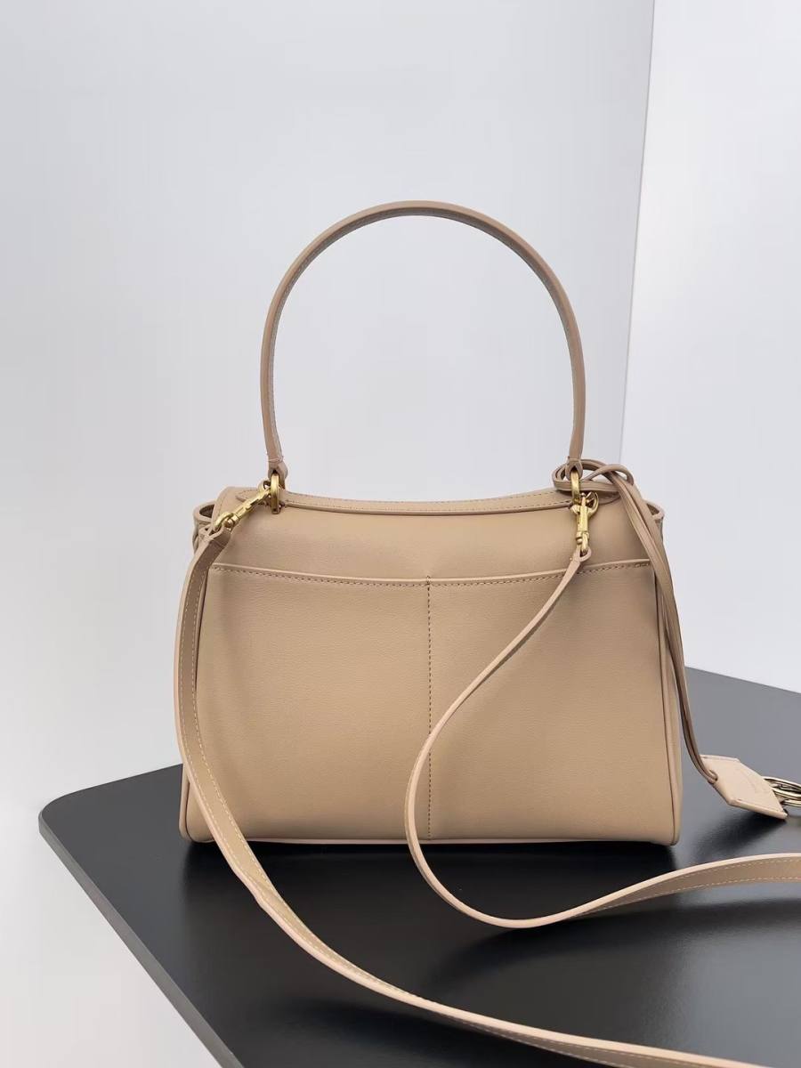 Balenciaga_Rodeo_Medium_35x23x11cm_A5D7