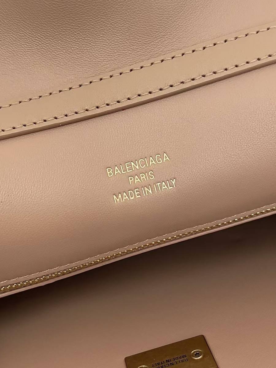 Balenciaga_Rodeo_Medium_35x23x11cm_A5D7