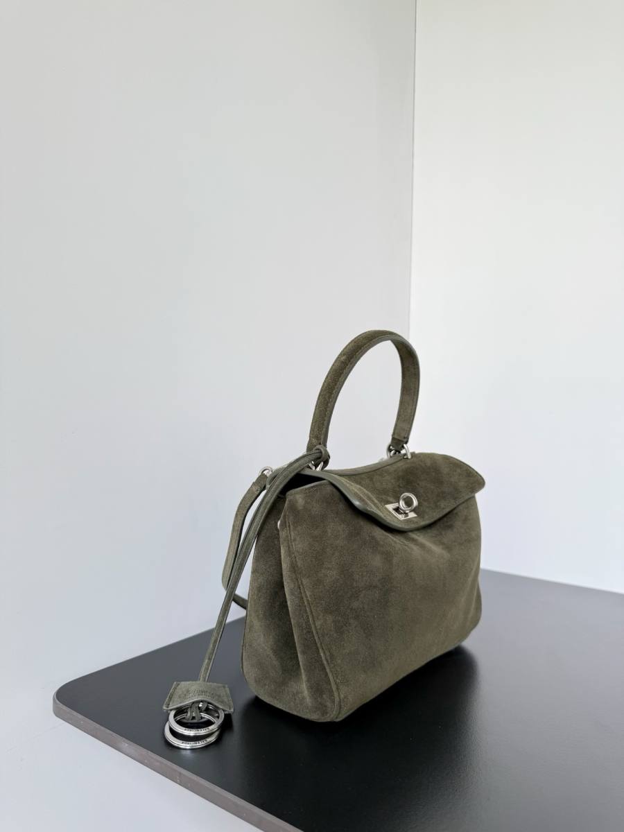 Balenciaga_Rodeo_Medium_35x23x11cm_A638
