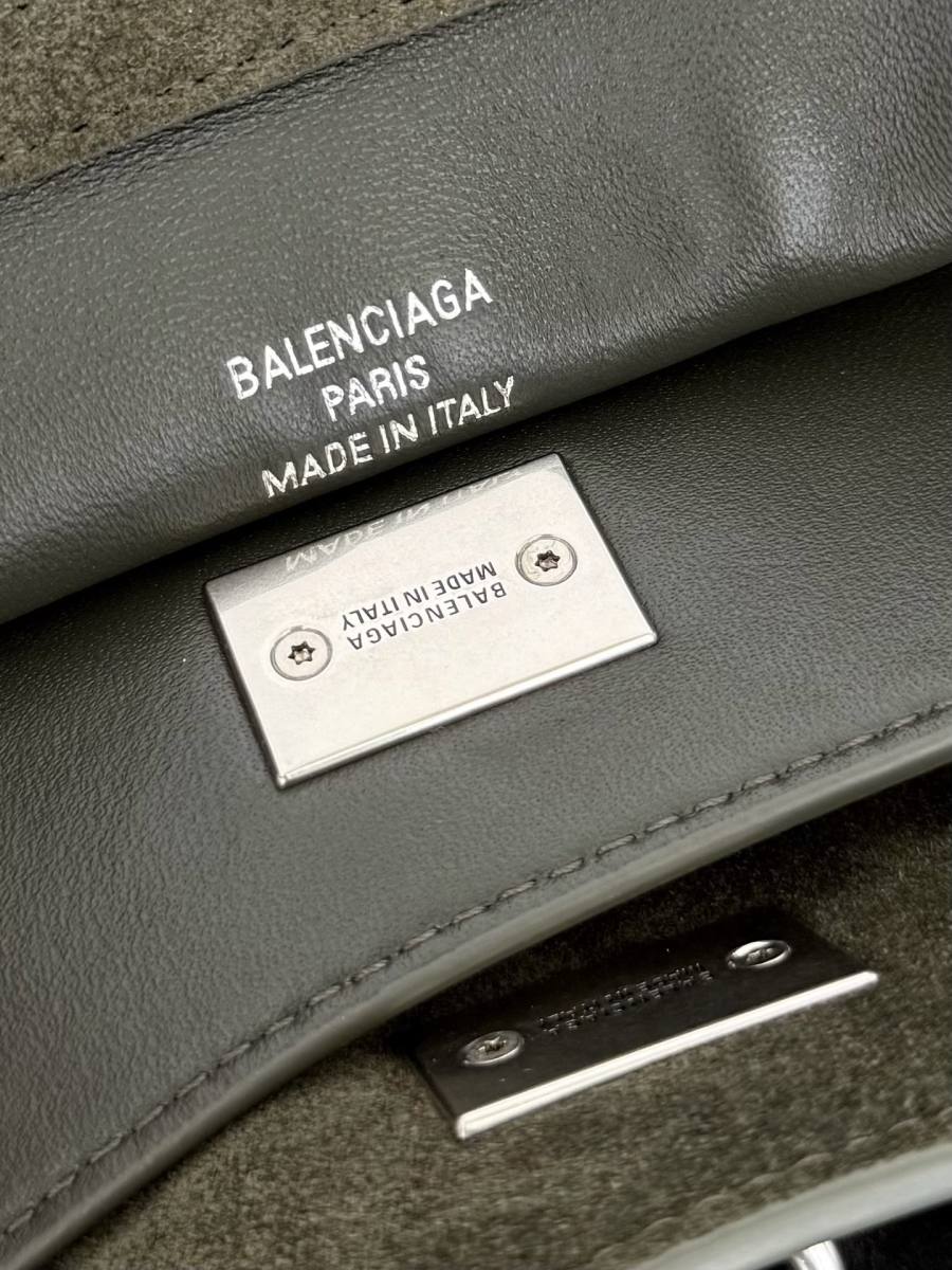 Balenciaga_Rodeo_Medium_35x23x11cm_A638