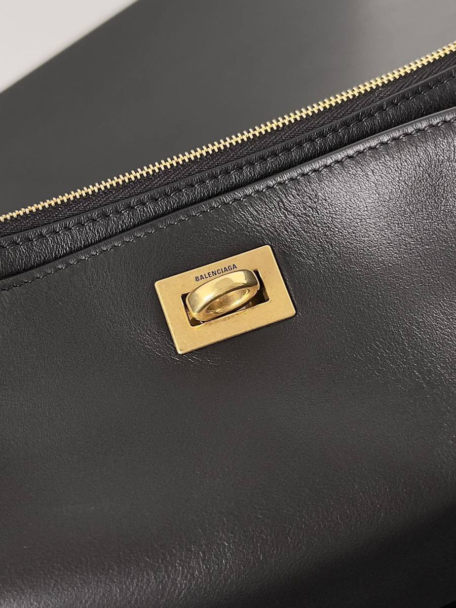 Balenciaga_Rodeo_Medium_35x23x11cm_B48D