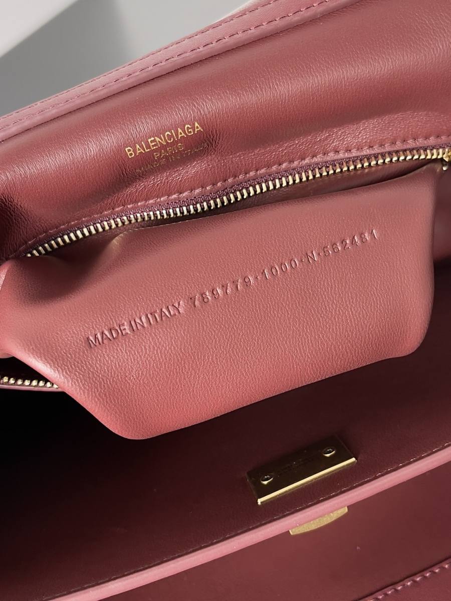 Balenciaga_Rodeo_Medium_35x23x11cm_C87C