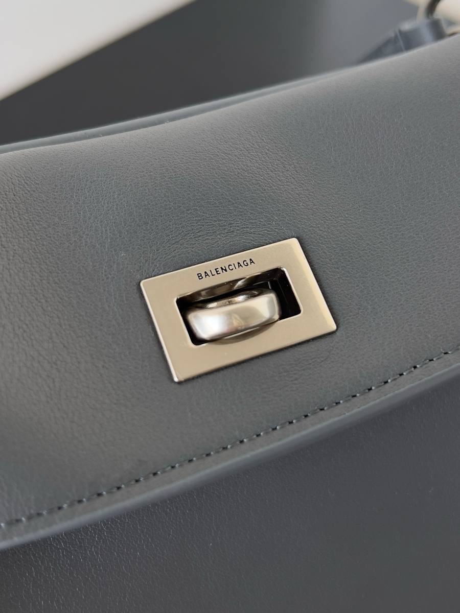 Balenciaga_Rodeo_Medium_35x23x11cm_CEA0