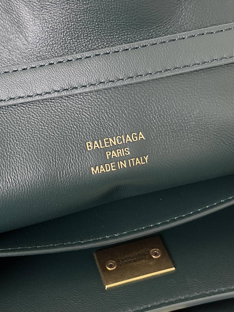 Balenciaga_Rodeo_Medium_35x23x11cm_DA25