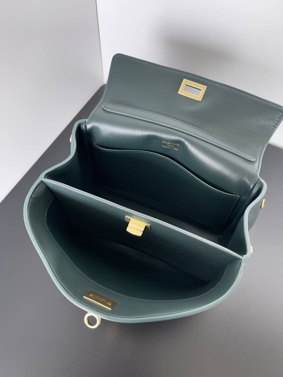 Balenciaga_Rodeo_Medium_35x23x11cm_DA25