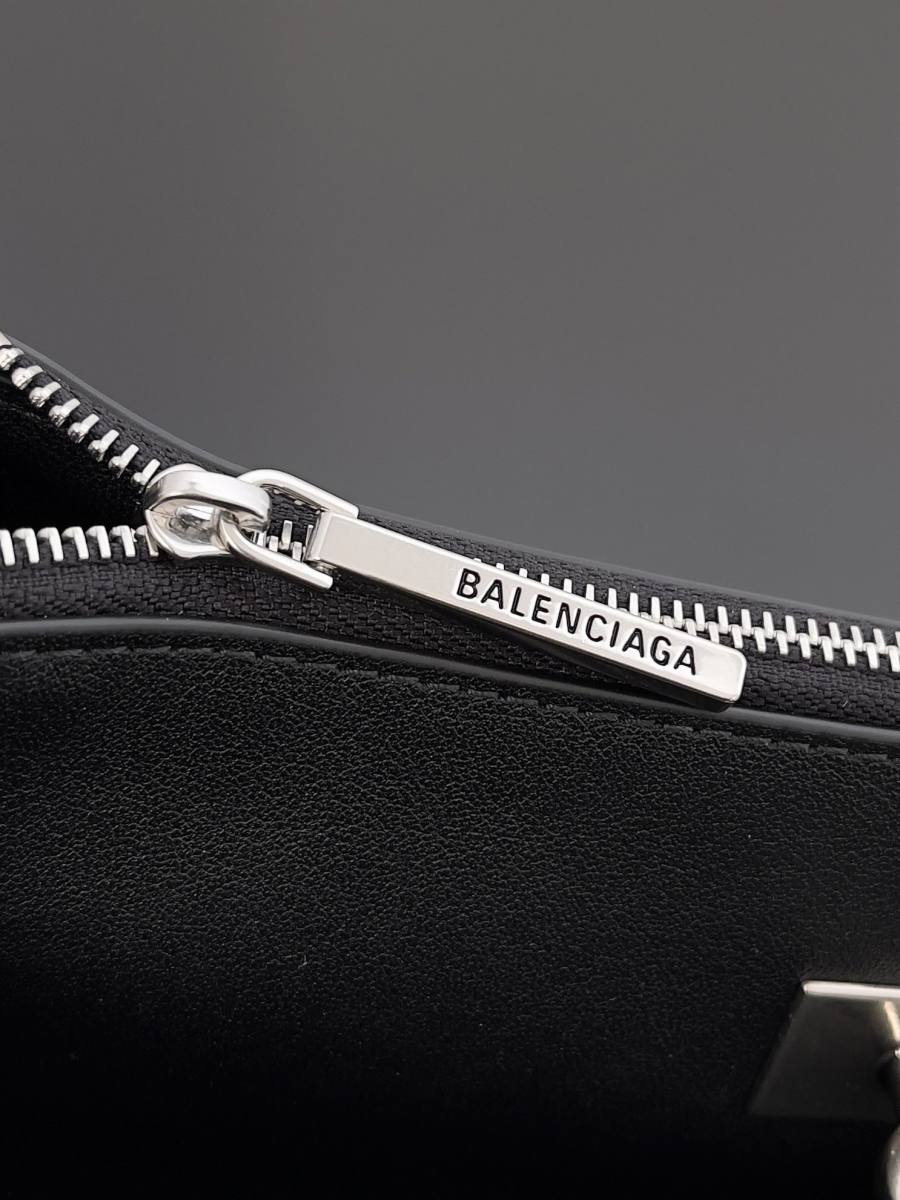 Balenciaga_Rodeo_Medium_35x23x11cm_ED88