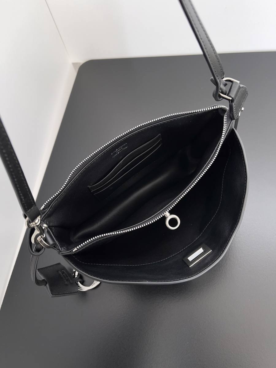 Balenciaga_Rodeo_Medium_35x23x11cm_ED88