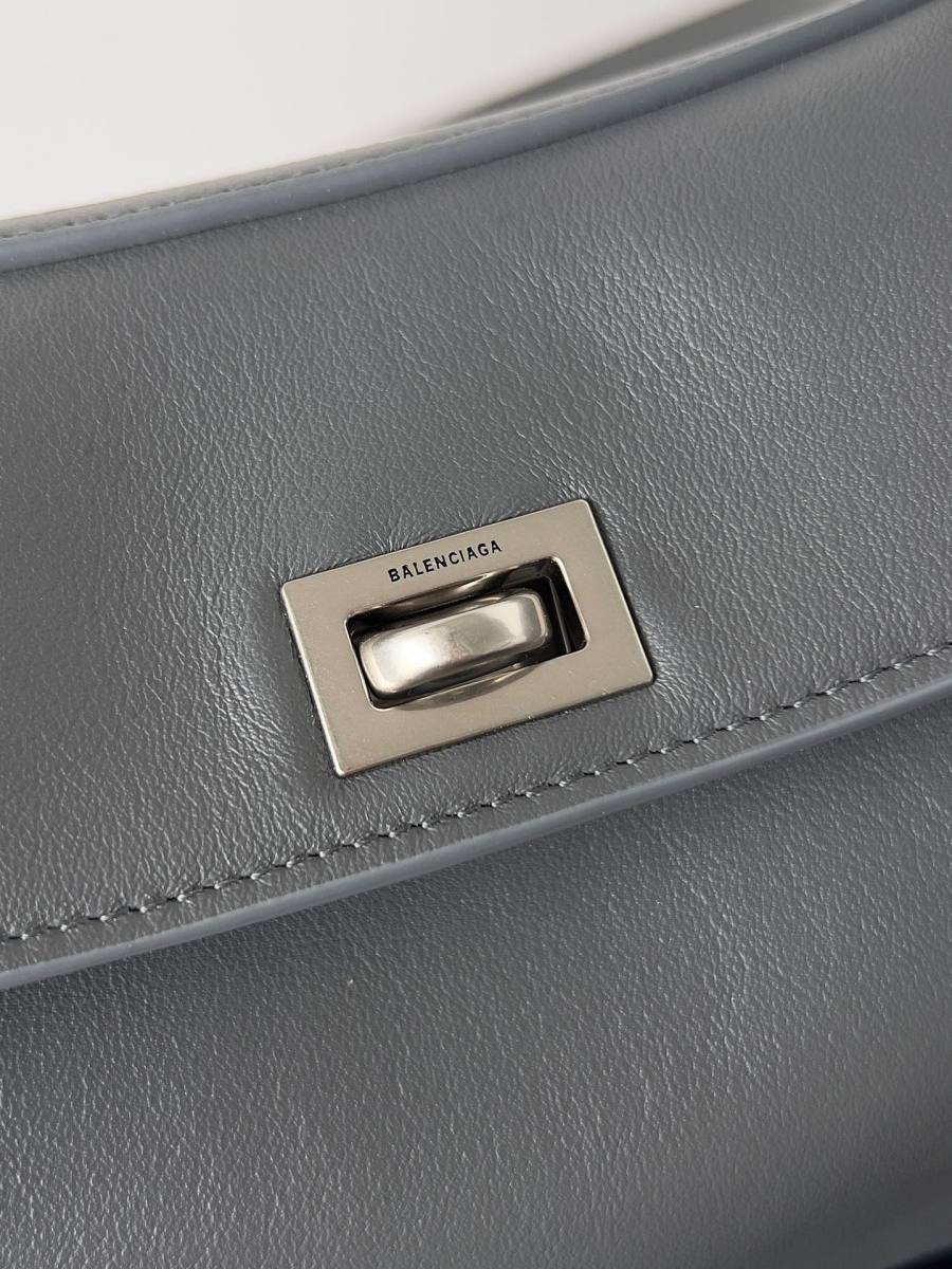 Balenciaga_Rodeo_Medium_GreySilver_35x23x11cm_4D82
