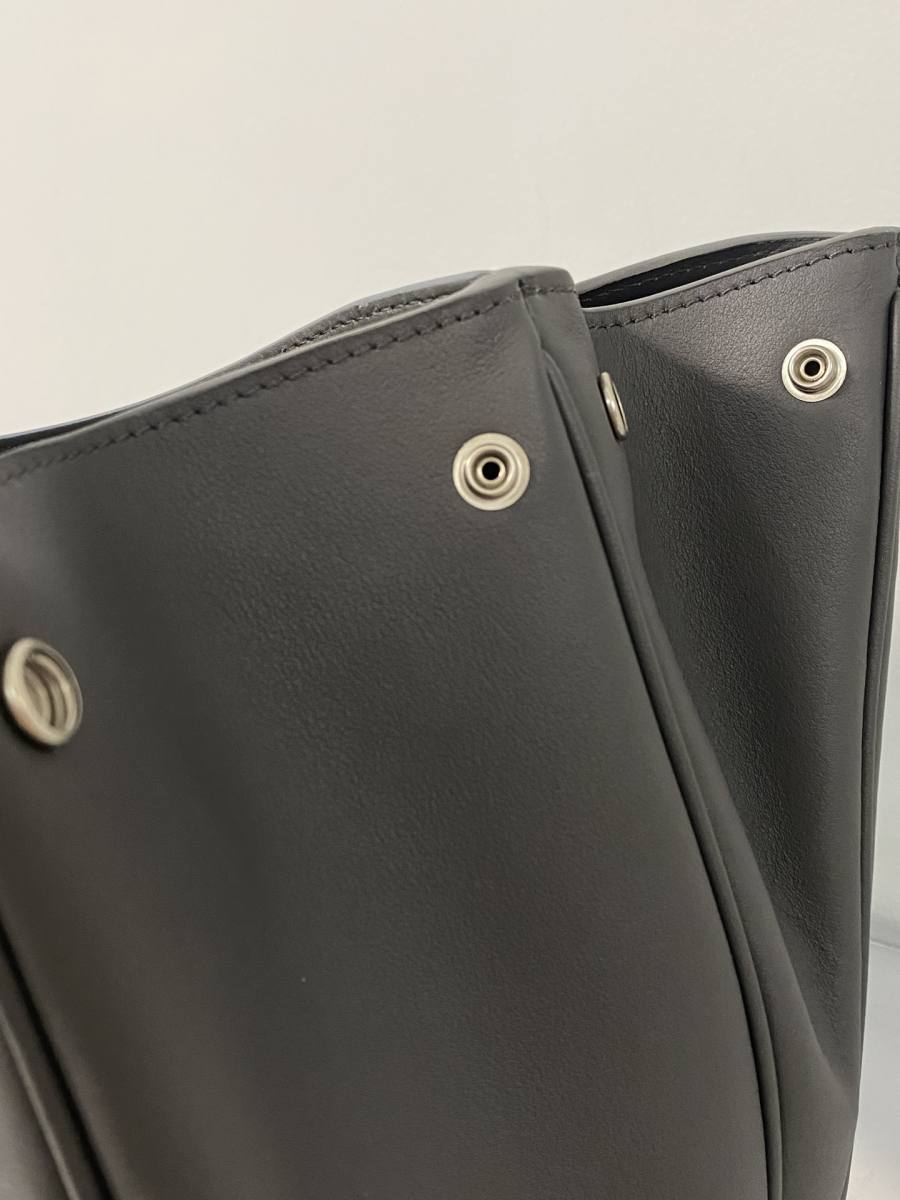 Balenciaga_Rodeo_Medium_GreySilver_35x23x11cm_C88F