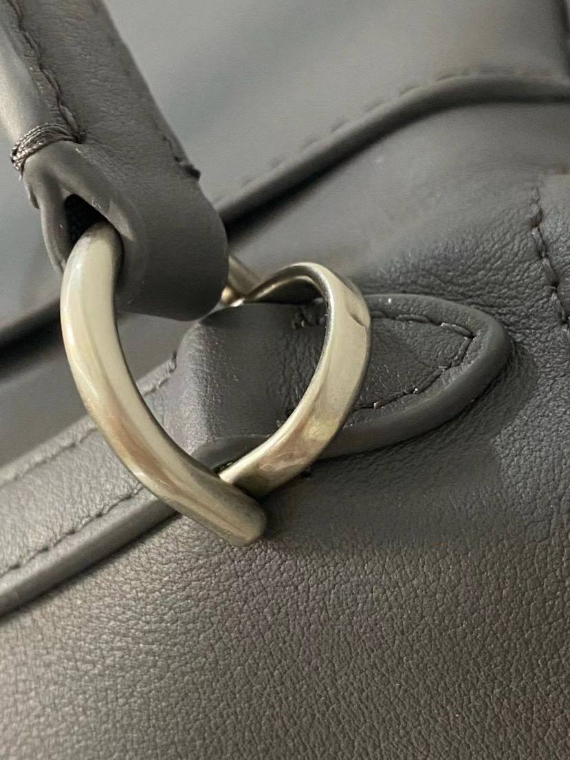 Balenciaga_Rodeo_Medium_GreySilver_35x23x11cm_D130
