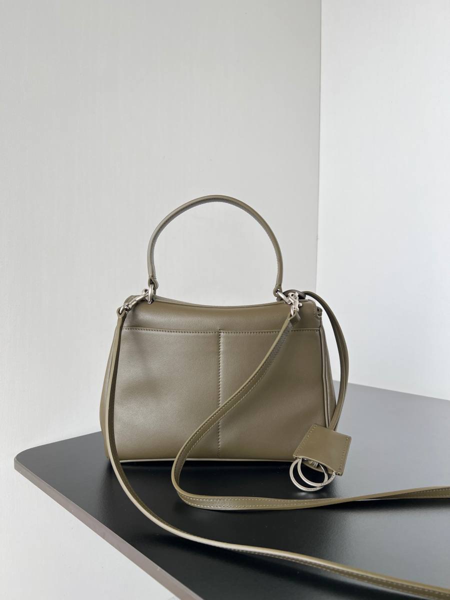 Balenciaga_Rodeo_Medium_Silver_35x23x11cm_302C