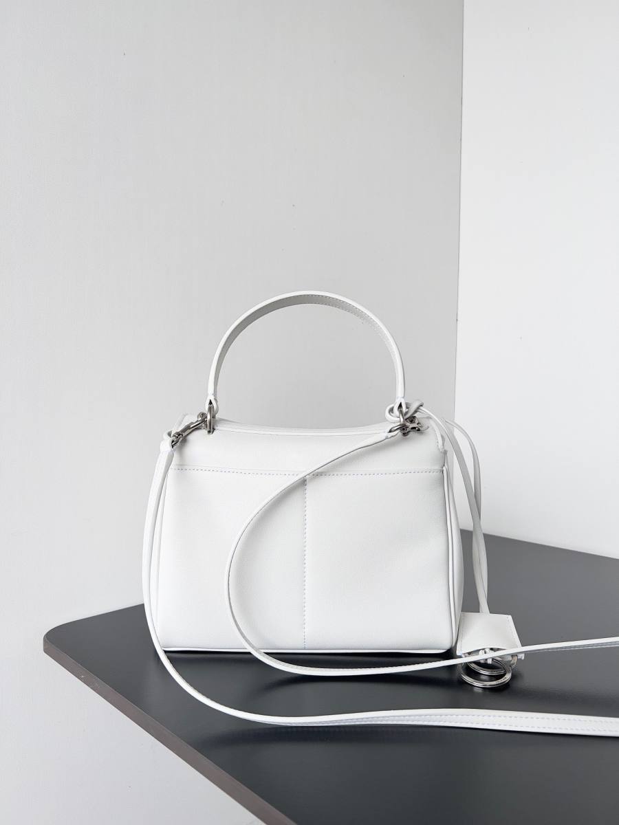 Balenciaga_Rodeo_Medium_WhiteSilver_35x23x11cm_0851