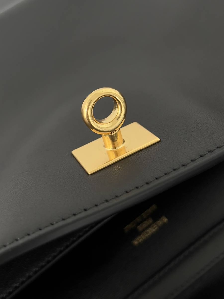 Balenciaga_Rodeo_Small_27x20x10cm_7E96