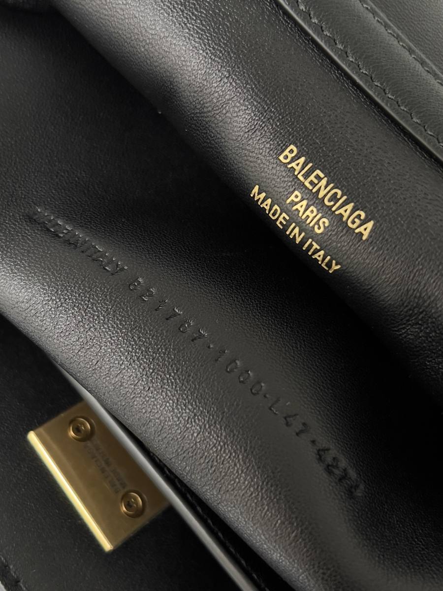 Balenciaga_Rodeo_Small_27x20x10cm_7E96