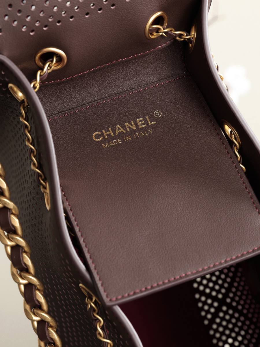 Chanel 25C Cruising Show Tote 26 x 30 x 14 49BE
