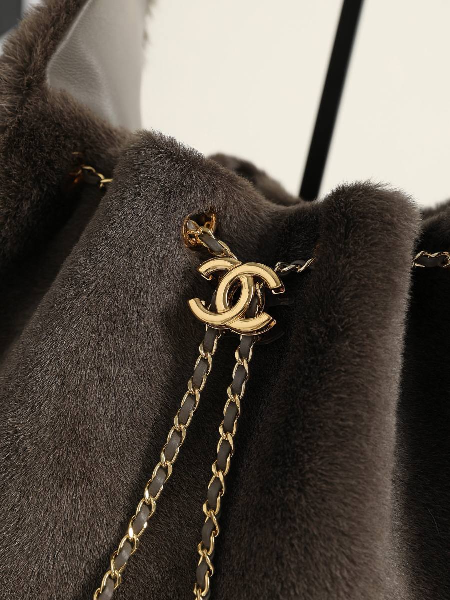 Chanel 25C Cruising Show Tote 26 x 30 x 14 D6A2