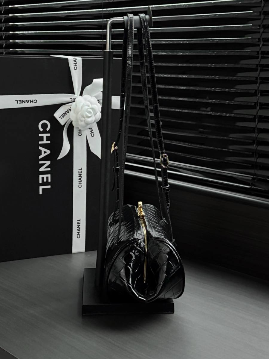 Chanel 26A Bowling Bag 31 x 20 x 14 CAE6