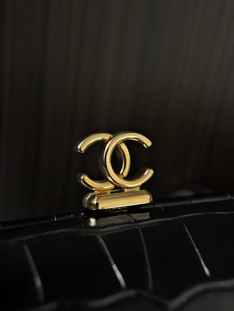 Chanel 26A Bowling Bag 31 x 20 x 14 CAE6