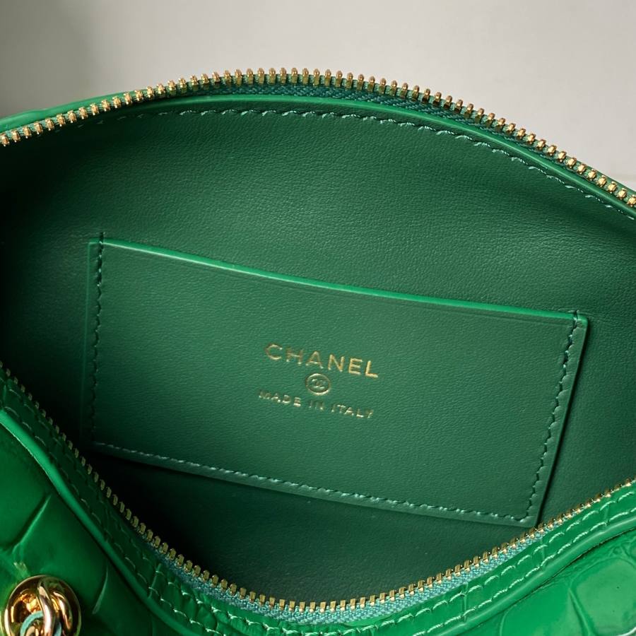 Chanel 26A Bowling Bag AS5390 31 x 20 x 14 35AC