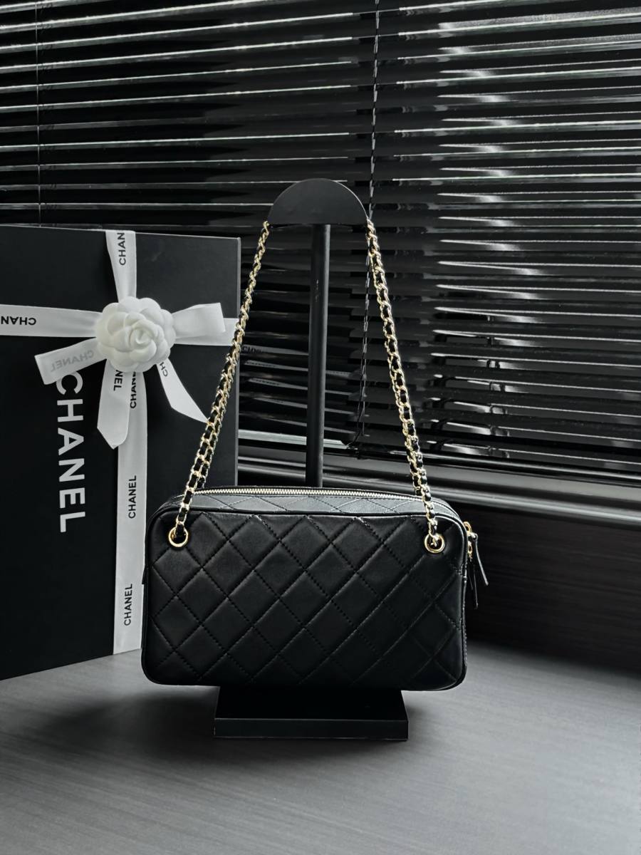 Chanel 26A Camera Bag 18 x 12 x 7 1043