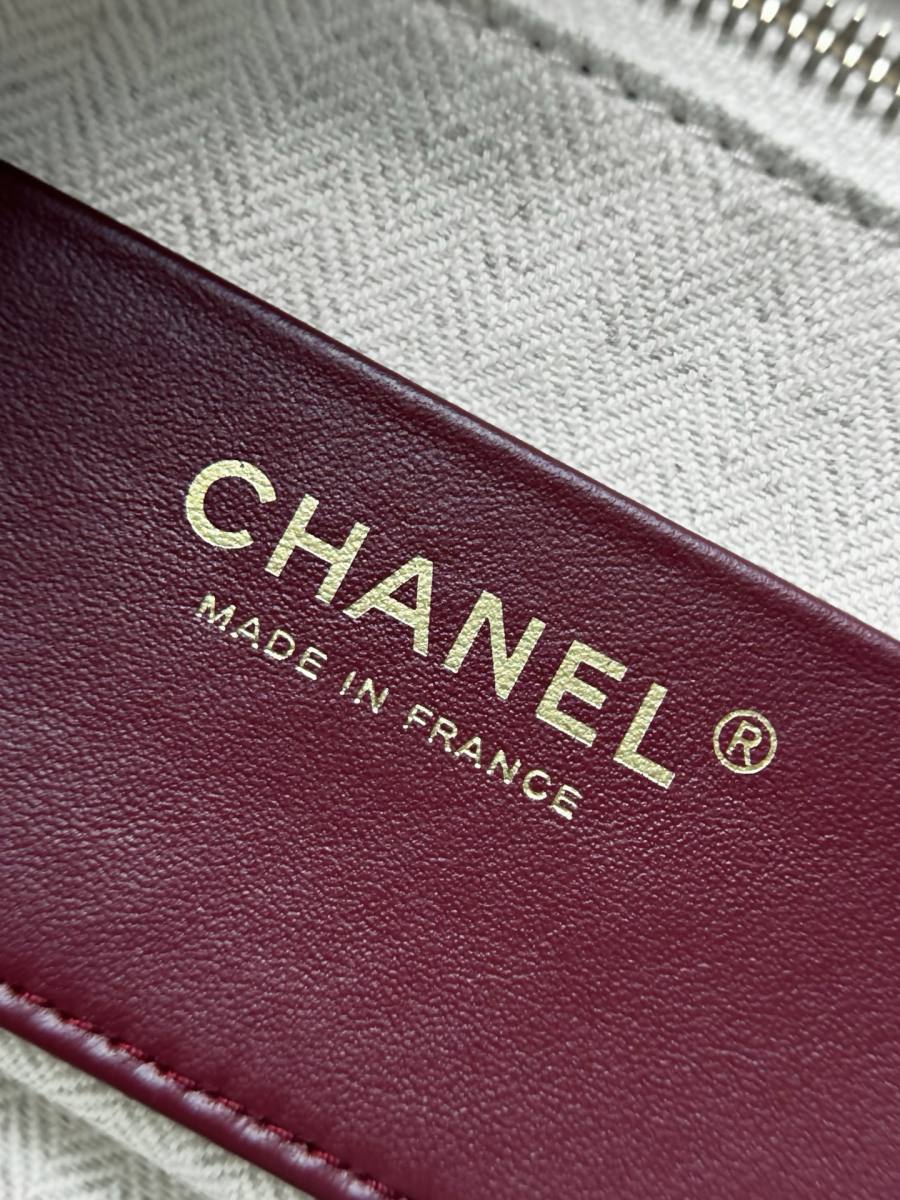 Chanel 26A Camera Bag 18 x 12 x 7 1043