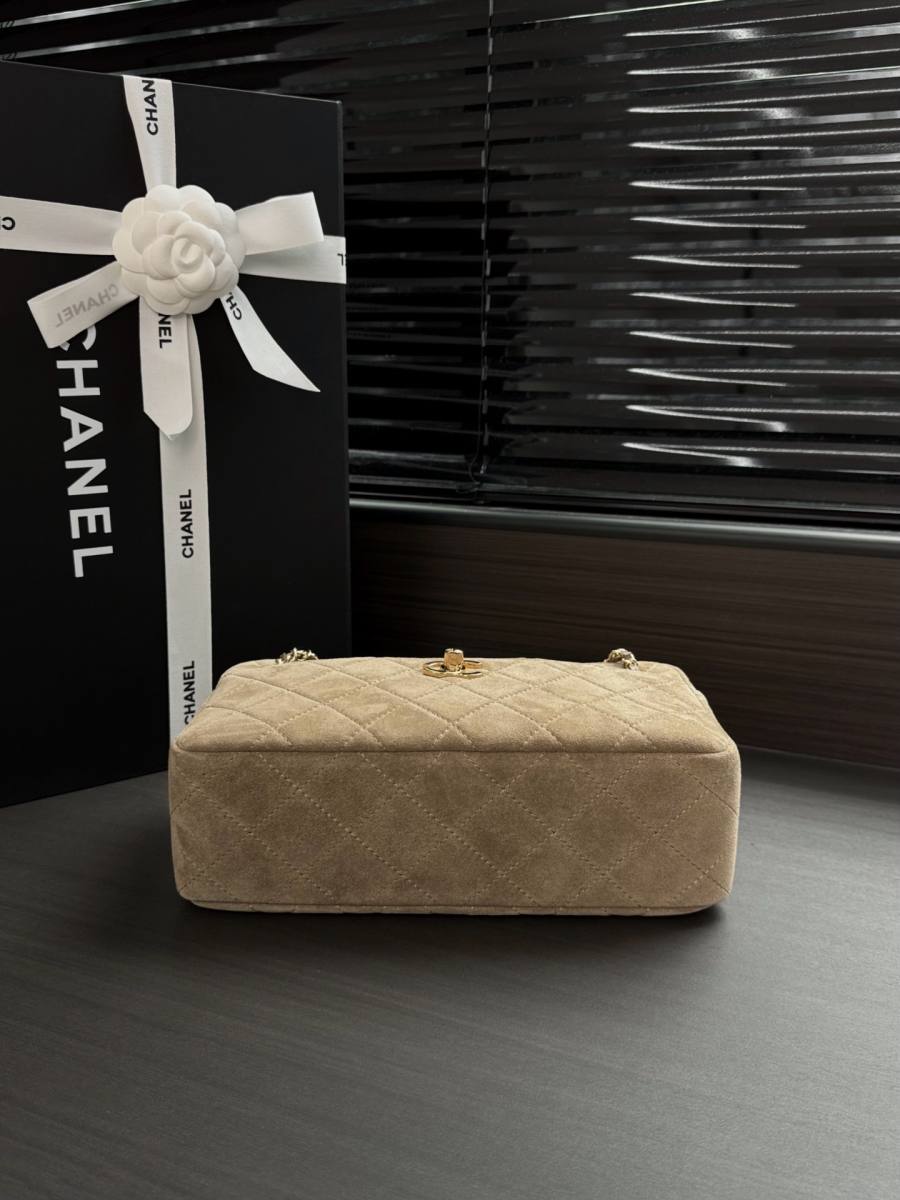 Chanel 26A Camera Bag 18 x 12 x 7 3550