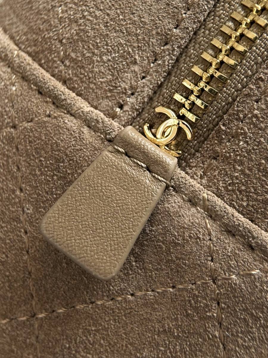 Chanel 26A Camera Bag 18 x 12 x 7 3550