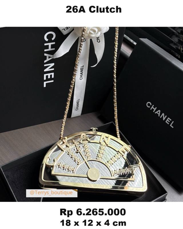 Chanel 26A Clutch 18 x 12 x 4 9C40
