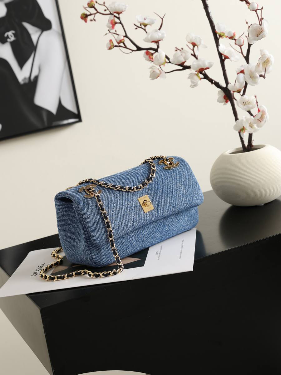 Chanel 26A Denim Flap 12 x 22 x 8 9ECC