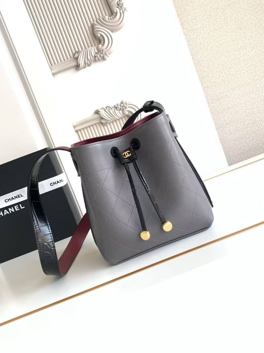 Chanel 26B Bucket Small AS6537 18 x 16 x 12 B9FC