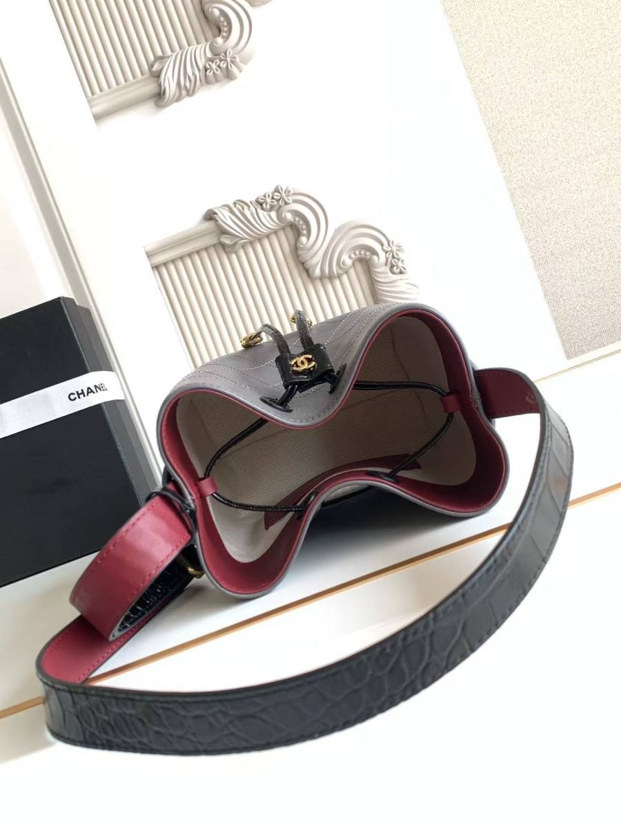 Chanel 26B Bucket Small AS6537 18 x 16 x 12 B9FC