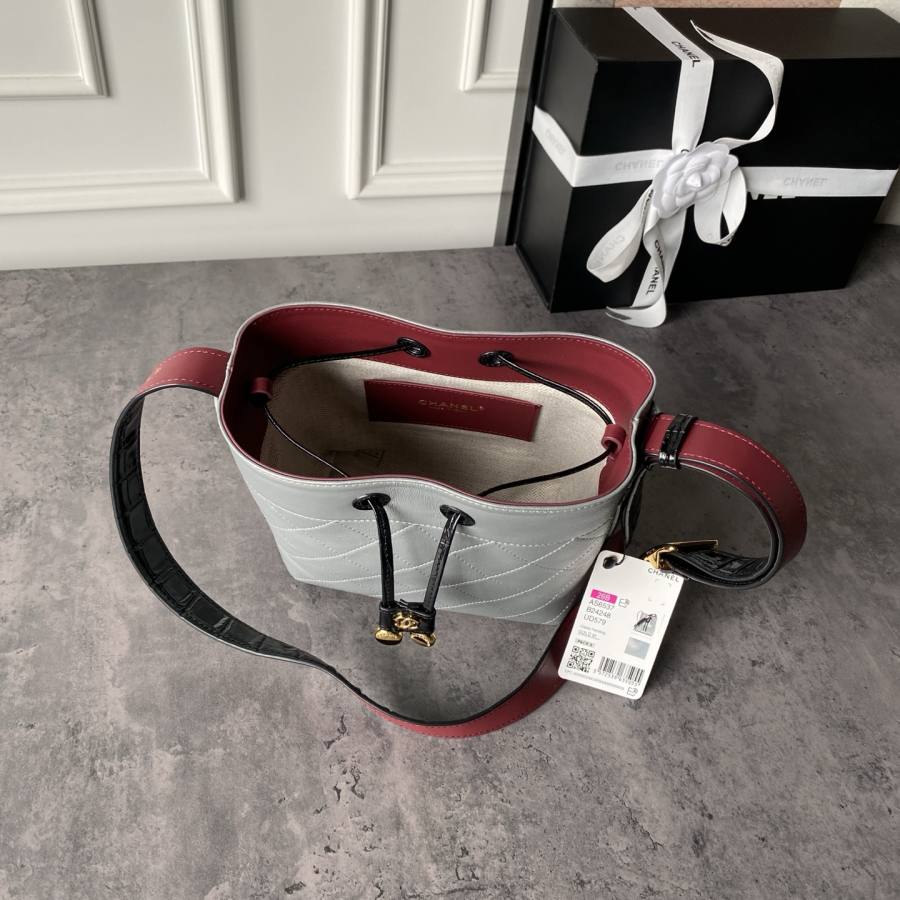 Chanel 26B Bucket Small AS6537 18 x 16 x 12 C751