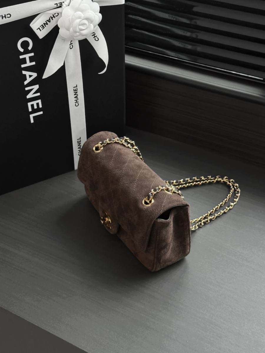 Chanel 26B Classic Flap Mini 20 x 13 x 6 4DCB