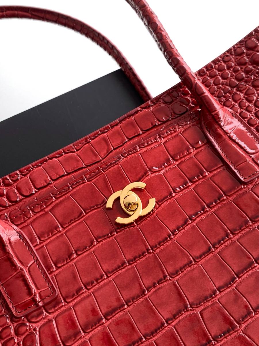 Chanel 26S Cerf Tote 38 x 27 x 15 DE3F