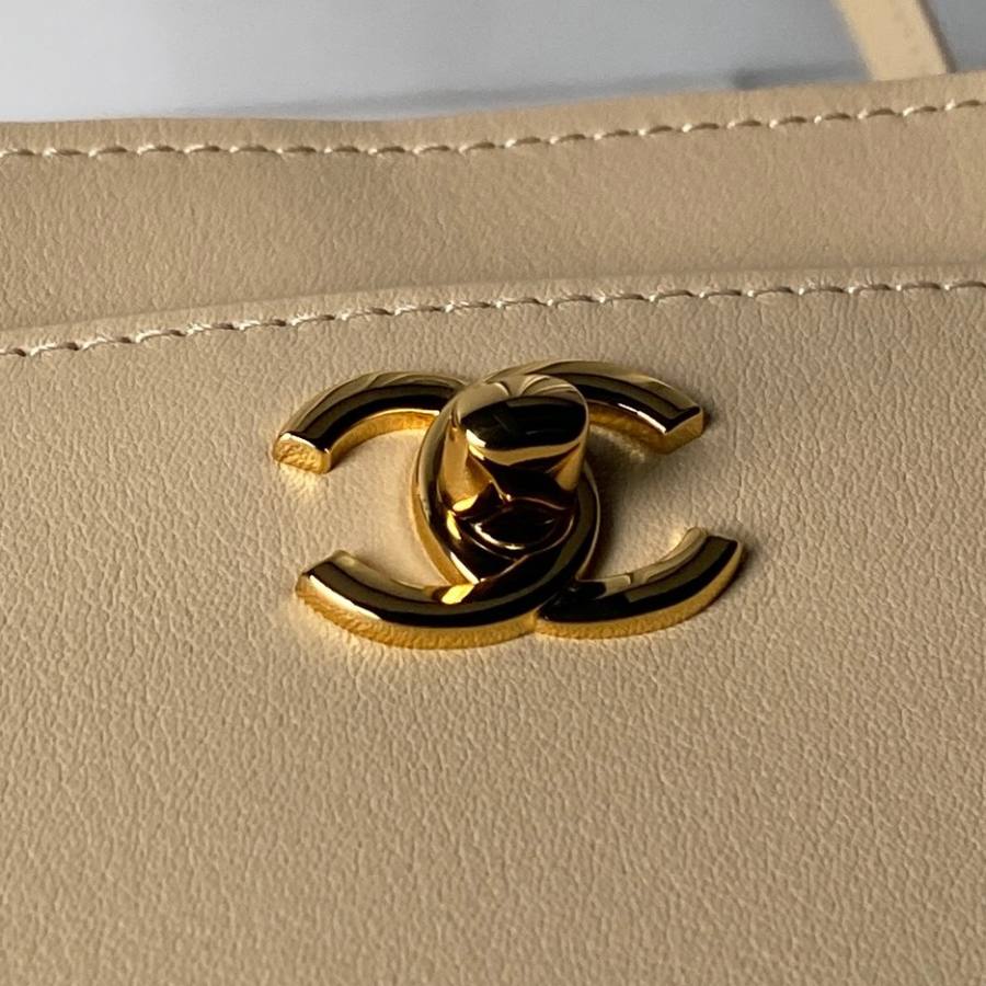 Chanel 26S Cerf Tote AS6243 35.5 x 25.5 x 15 3C51