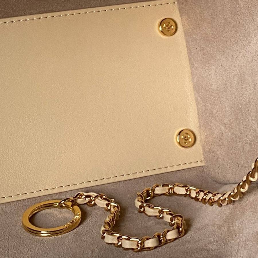 Chanel 26S Cerf Tote AS6243 35.5 x 25.5 x 15 3C51