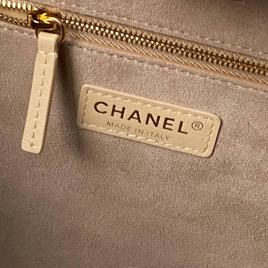Chanel 26S Cerf Tote AS6243 35.5 x 25.5 x 15 3C51