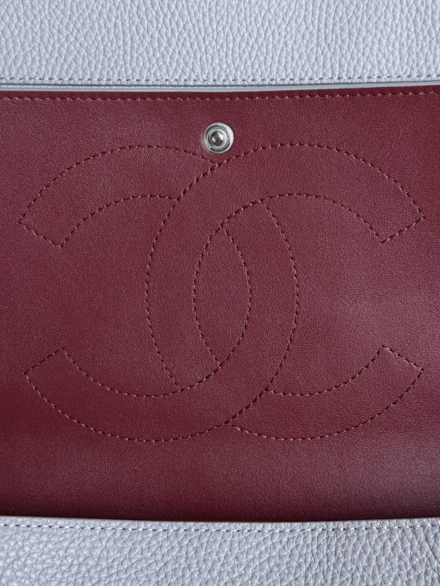 Chanel 26S Classic Flap Maxi 33 x 23 x 10 0589