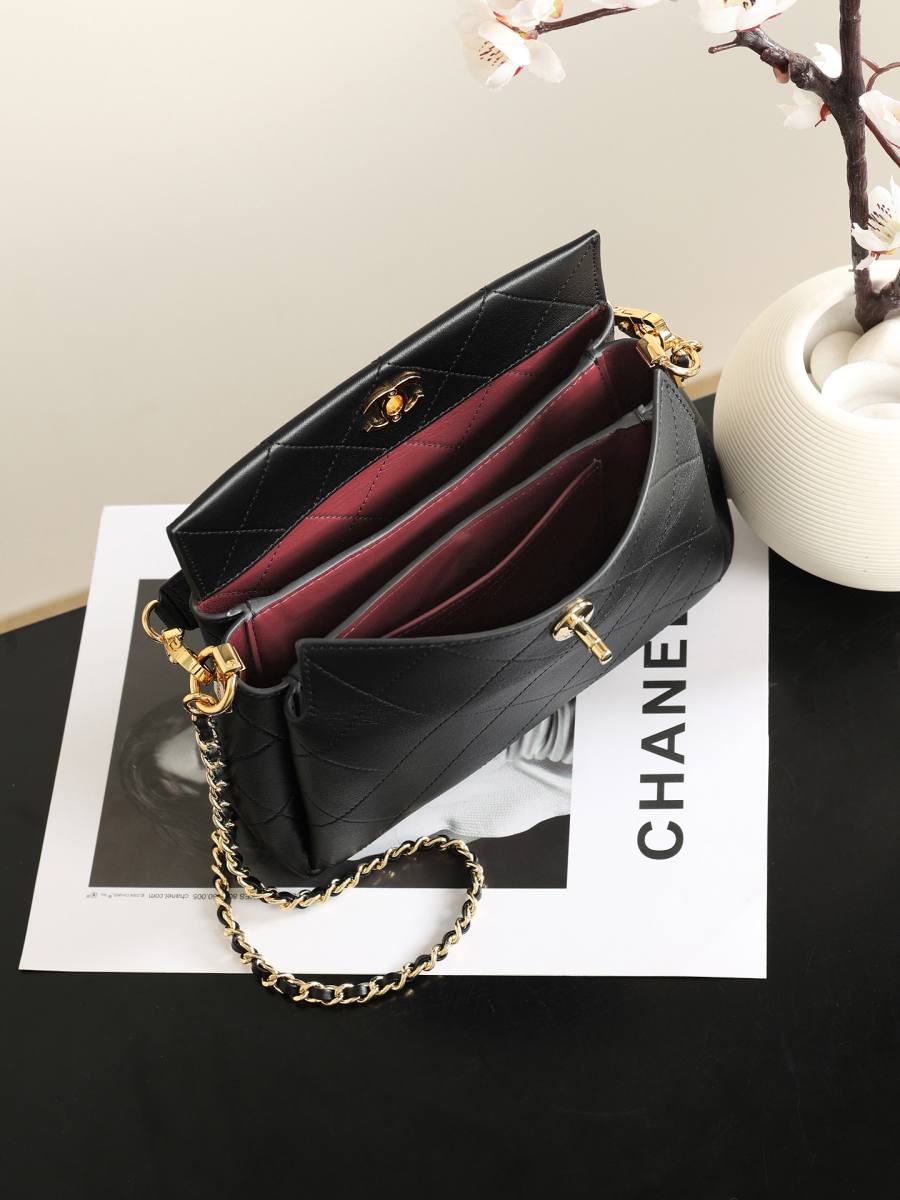 Chanel 26SS Lunch Box Hobo 22 x 14 x 8 EC6B