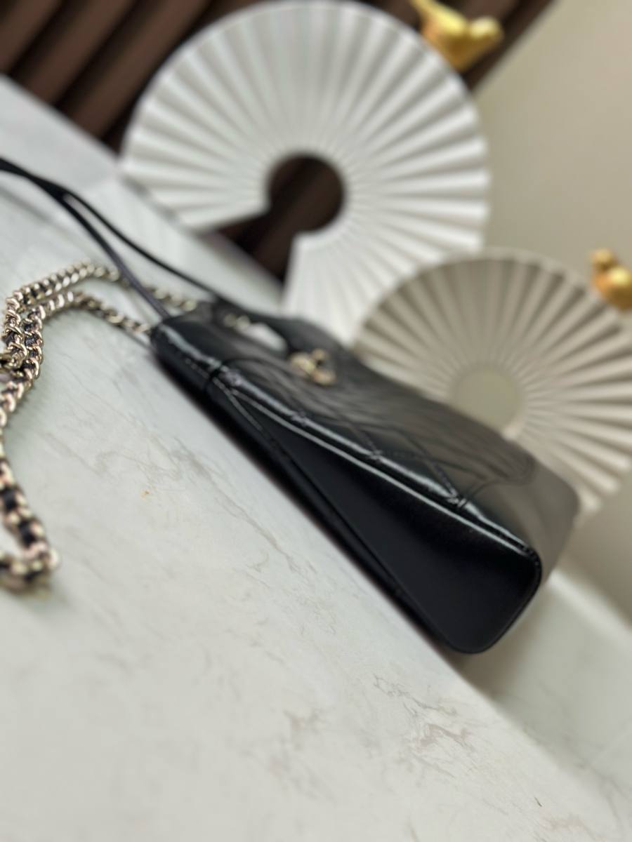 Chanel 31 Mini Shopping Bag 20 x 16 x 7 AFE6