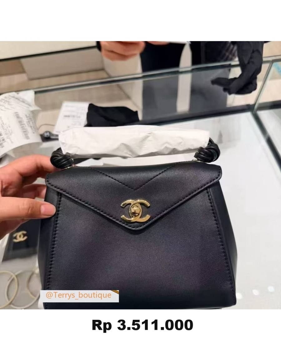 Chanel B5B9