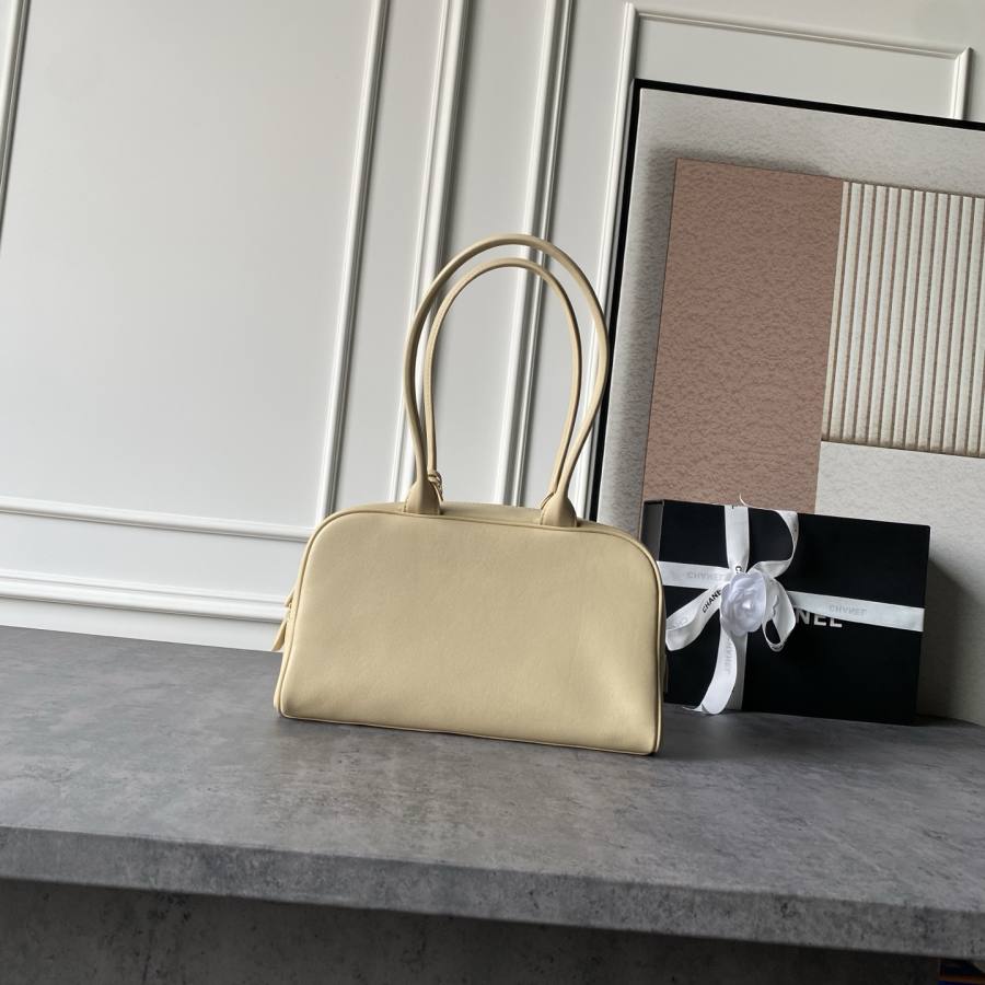 Chanel Bowling Bag AS6580 31 x 20 x 14 AE7F
